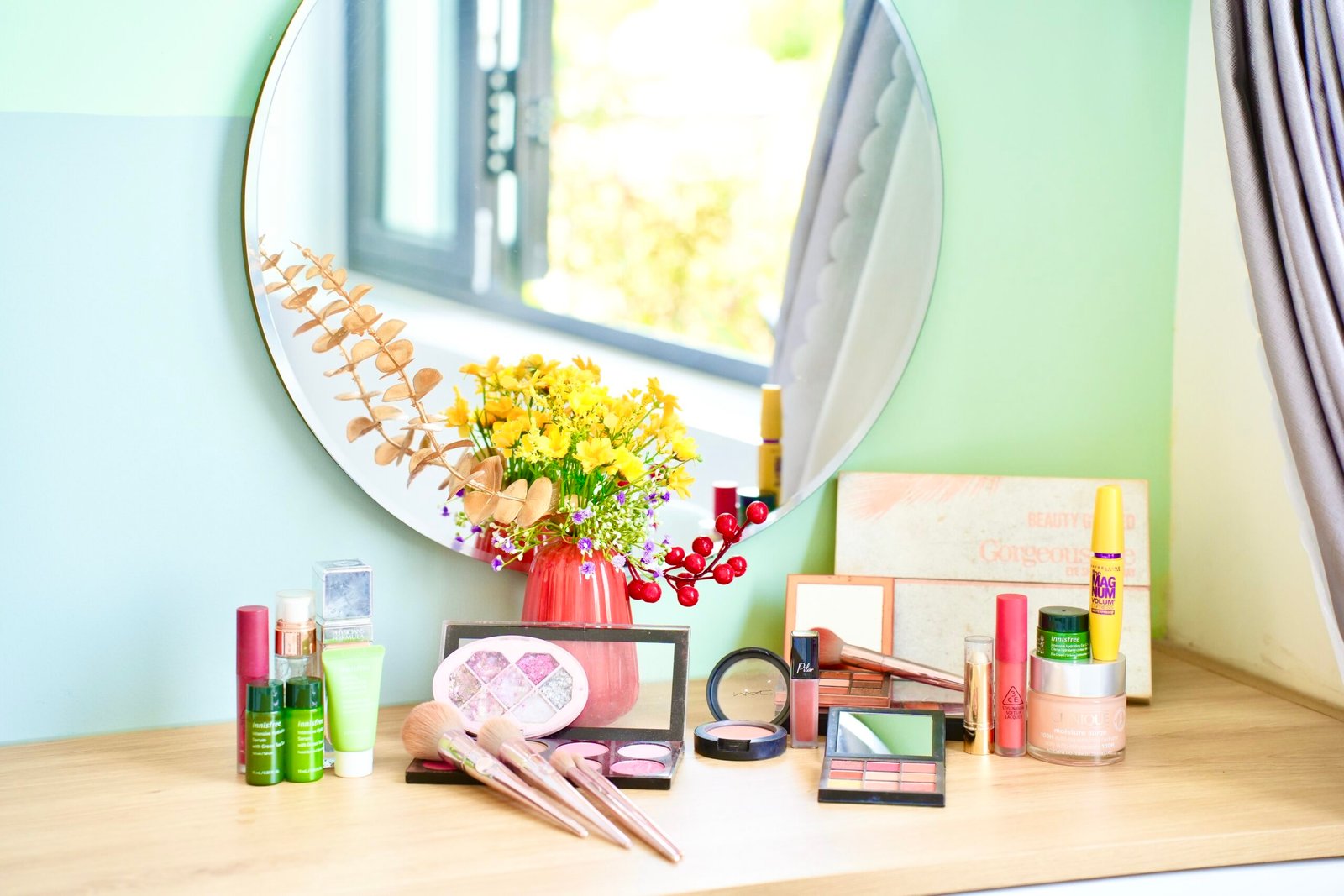 Room layout overview of Garden Balcony King Room, Floor 2 at Kalinh Homestay Hoi An